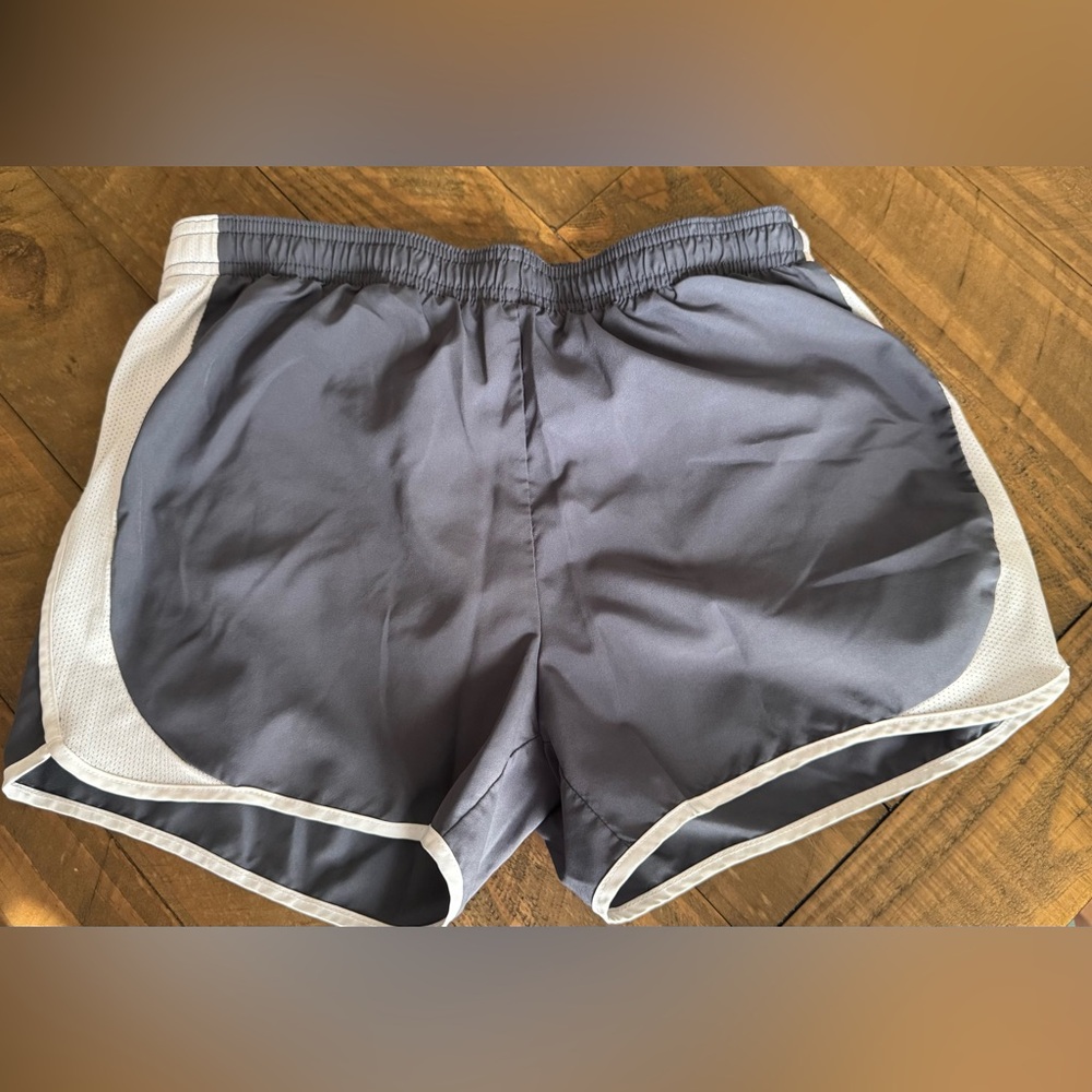 Xersion Girl’s Quick-Dri Gray Shorts